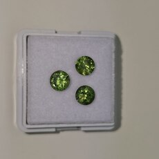 Круг 5,45 мм - 5,25 мм - 5,25 мм, 4/3, вес гарнитура: 2,27 ct. - Ювелирные изделия, бижутерия