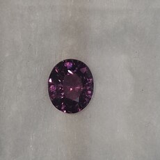 Овал 7,40*6,23 мм, вес: 1,51 ct. - Ювелирные изделия, бижутерия
