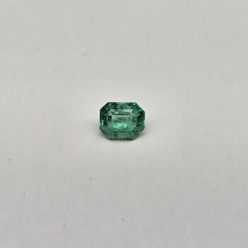 Октагон 6,03*4,97 мм, 4/г2, вес: 0,68 ct. - Ювелирные изделия, бижутерия